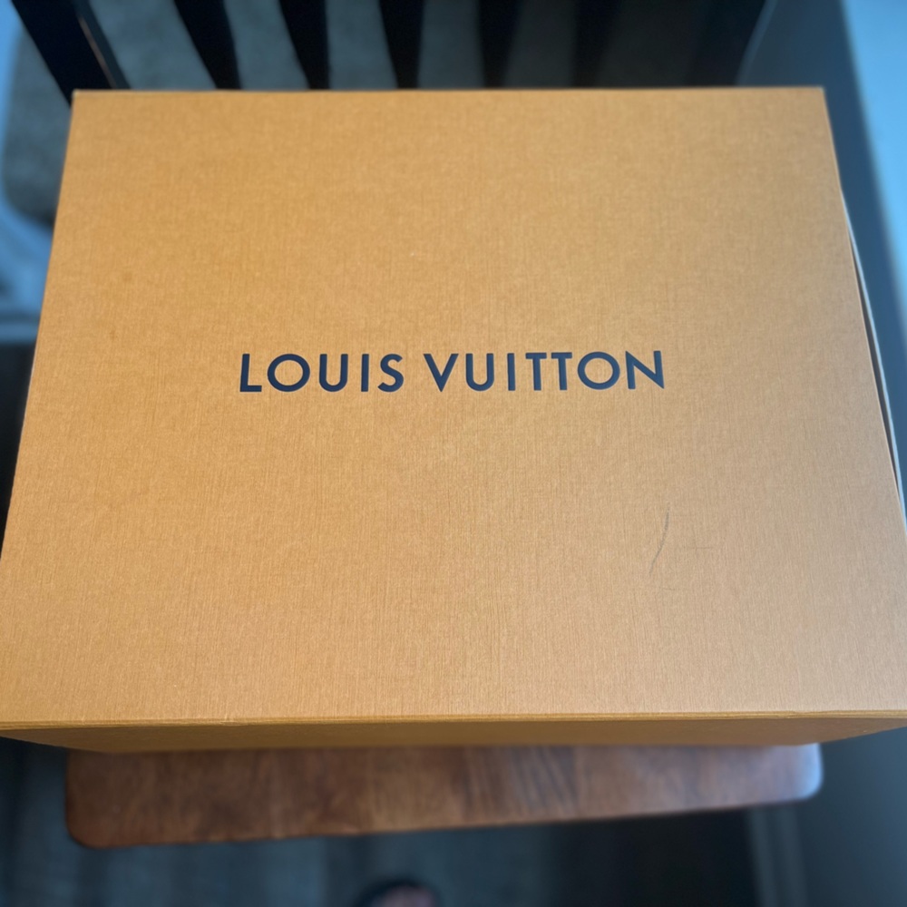 Louis Vuitton Berri MM